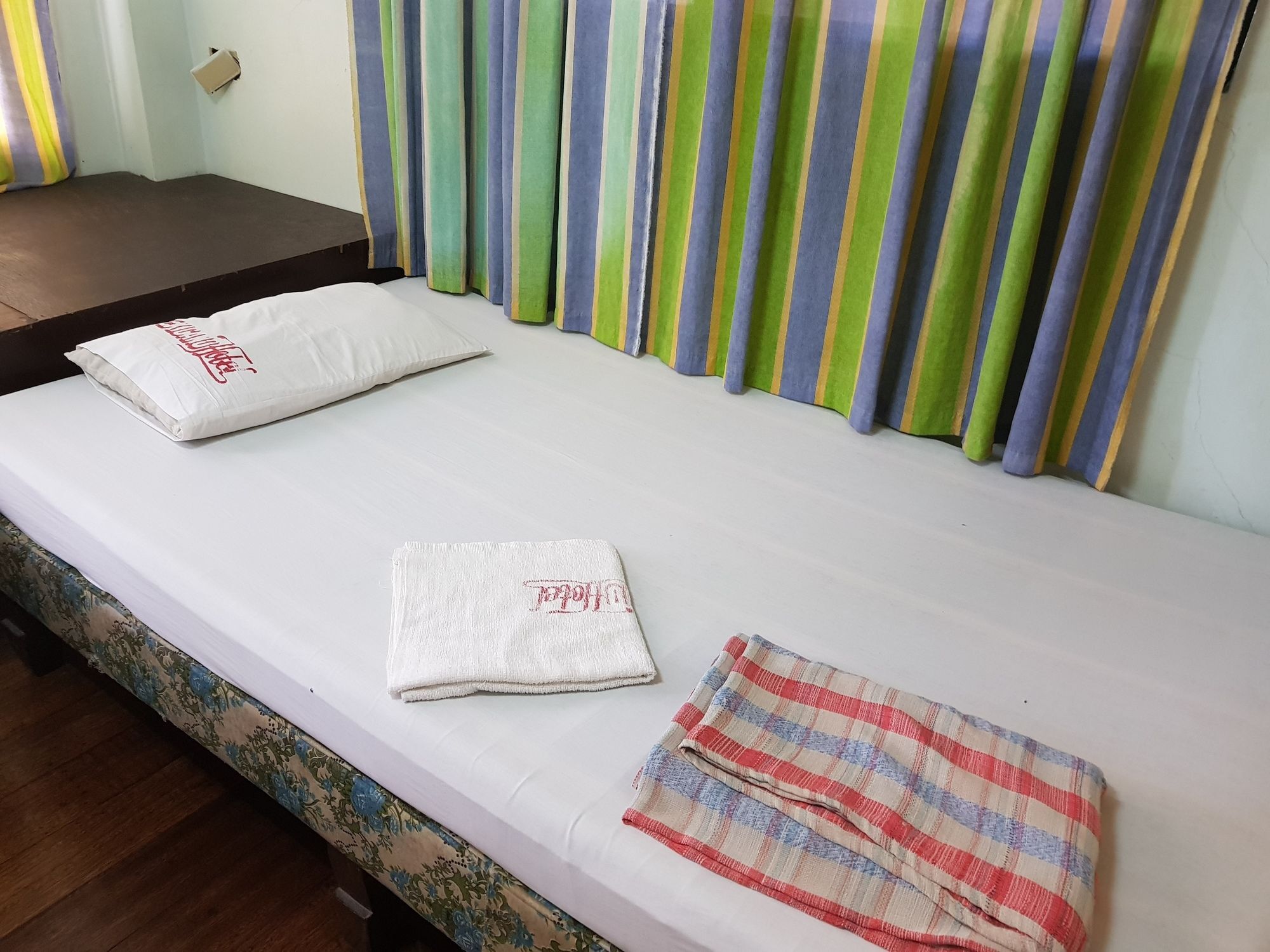 Texicano Hotel Main 拉瓦格 外观 照片